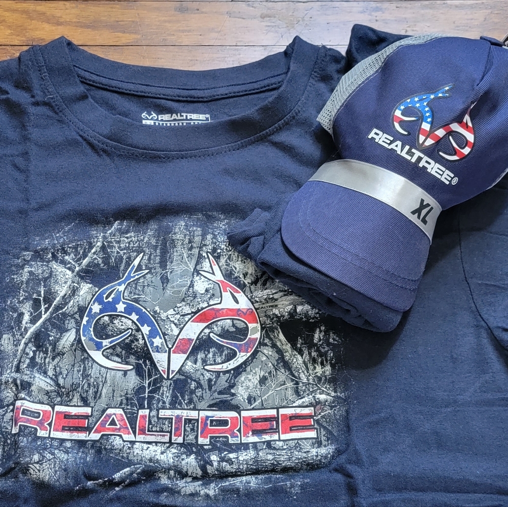 Realtree Patriotic Shirt & Hat Set